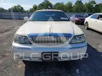 2007 Lincoln Town фото