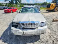 2007 Lincoln Town photo
