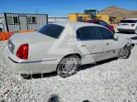 2007 Lincoln Town photo