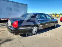 2007 Lincoln Town фото
