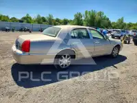 2007 Lincoln Town фото