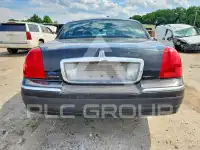2007 Lincoln Town фото