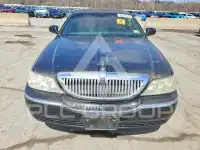2007 Lincoln Town фото