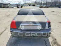 2007 Lincoln Town фото