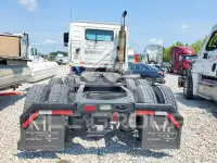 2007 Volvo VNL photo