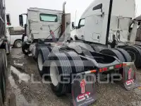 2007 Volvo VNL photo