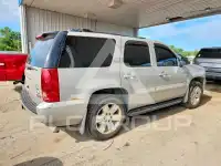 2007 GMC YUKON фото