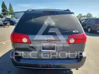 2007 Toyota SIENNA photo