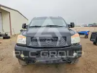 2008 Nissan TITAN photo