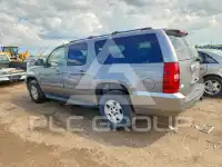 2008 Chevrolet Suburan photo