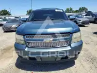 2008 Chevrolet Suburan photo