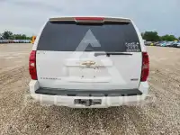 2008 Chevrolet Suburan photo