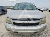 2008 Chevrolet Suburan photo