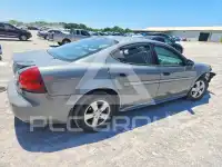 2008 Pontiac GRAND PRIX photo