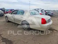 2008 Lincoln Town фото