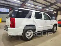 2008 GMC YUKON фото
