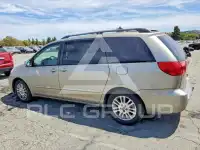 2008 Toyota SIENNA photo