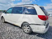 2008 Toyota SIENNA photo
