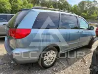 2008 Toyota SIENNA photo