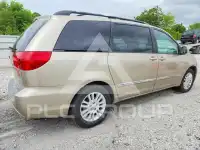 2008 Toyota SIENNA photo