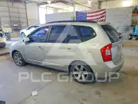 2008 KIA Rondo photo