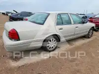 2008 Ford CROWN фото