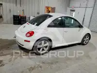 2008 Volkswagen BEETLE photo