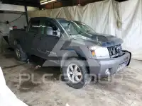 2009 Nissan TITAN photo