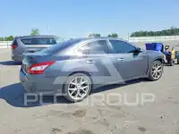 2009 Nissan MAXIMA photo