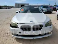 2009 BMW 750 photo