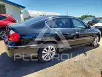 2009 Infinity M35 photo
