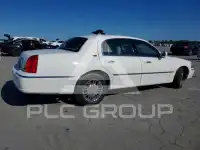 2009 Lincoln Town photo