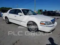 2009 Lincoln Town photo