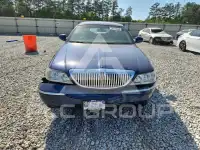 2009 Lincoln Town photo
