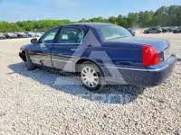 2009 Lincoln Town photo