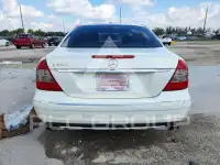 2009 Mercedes Benz E-Class photo