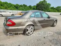 2009 Mercedes Benz E-Class фото