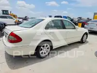 2009 Mercedes Benz E-Class фото
