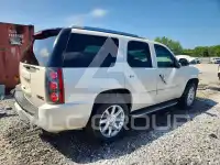 2009 GMC YUKON фото