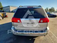 2009 Toyota SIENNA photo