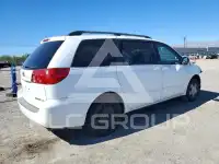 2009 Toyota SIENNA photo