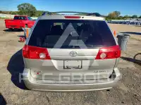 2009 Toyota SIENNA photo