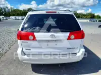 2009 Toyota SIENNA фото