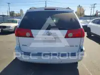 2009 Toyota SIENNA фото