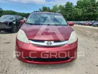 2009 Toyota SIENNA photo
