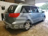 2009 Toyota SIENNA photo