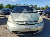 2009 Toyota SIENNA photo