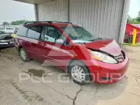 2009 Toyota SIENNA photo