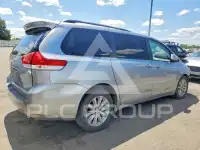 2009 Toyota SIENNA photo