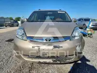 2009 Toyota SIENNA photo